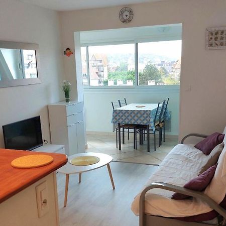 Charmant 2 Pieces Renove Avec Loggia, A Deux Pas De La Plage - Parking Prive - Idealement Situe - Fr-1-712-77 Villers-sur-Mer Eksteriør billede