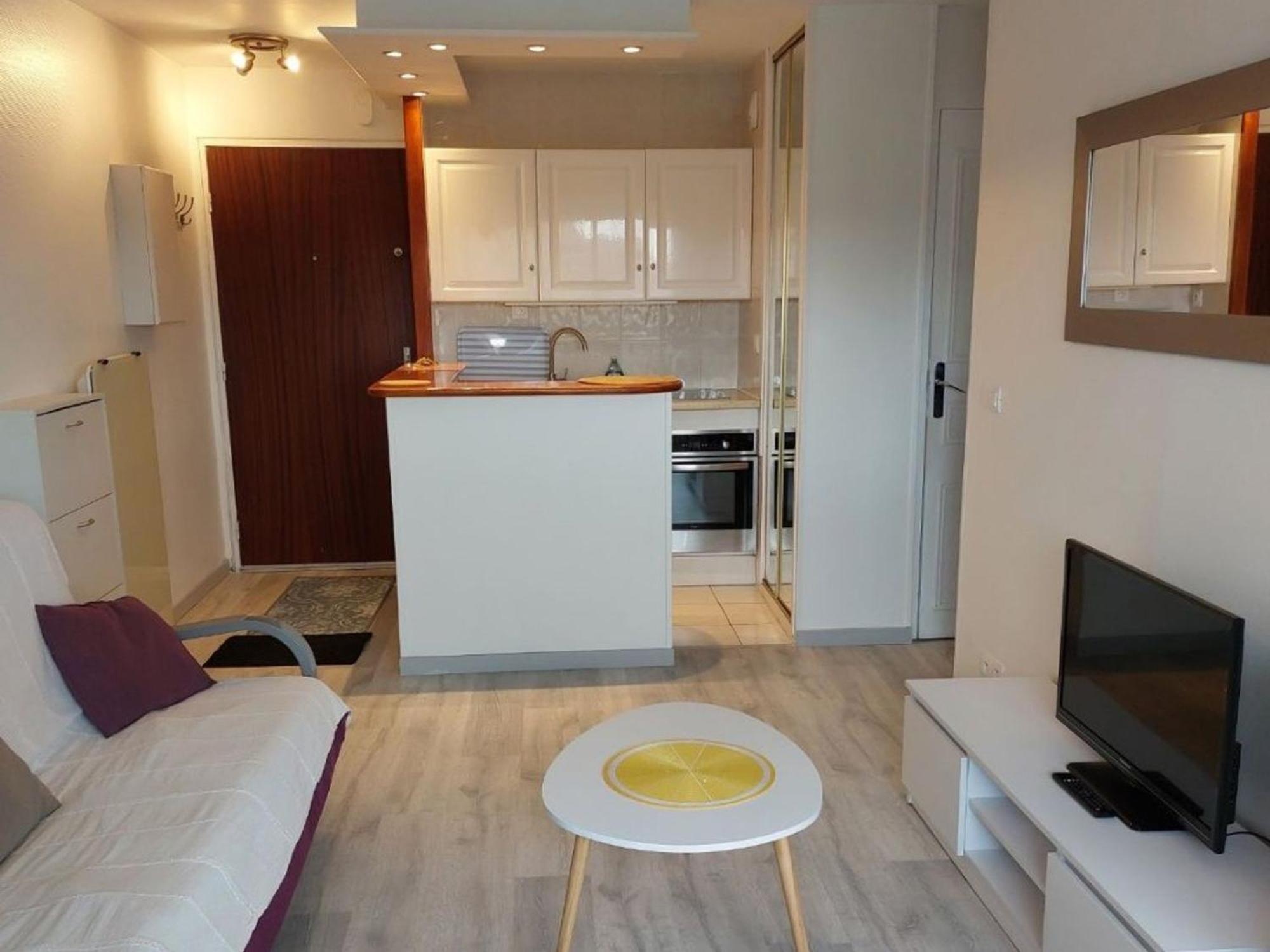 Charmant 2 Pieces Renove Avec Loggia, A Deux Pas De La Plage - Parking Prive - Idealement Situe - Fr-1-712-77 Villers-sur-Mer Eksteriør billede